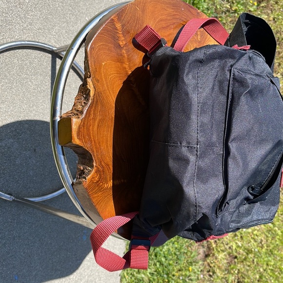 Fjallraven Kanken - Picture 2 of 9